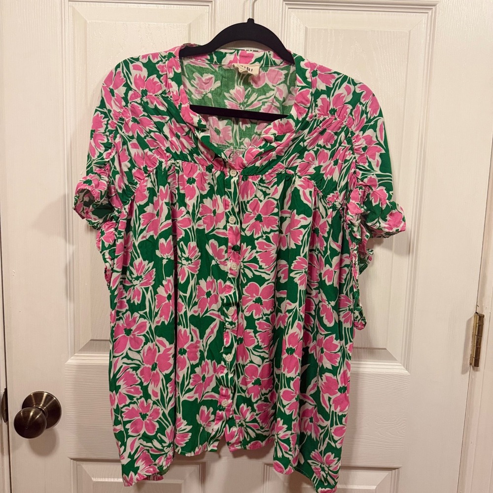 BiBi Green and Pink Floral Button-Front Blouse